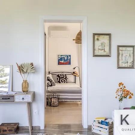 Thea Lassi 2 Bedroom Apartment, First Floor Apartment *