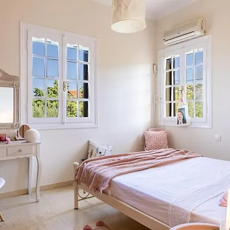 Thea Lassi 2 Bedroom Apartment, First Floor Apartment Argostoli (Kefalonia)